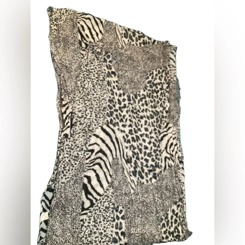 Women's Infinity Scarf Leopard Zebra Print Lightweight Polyester Black White